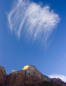 Zions NP Cliffs & Cloud